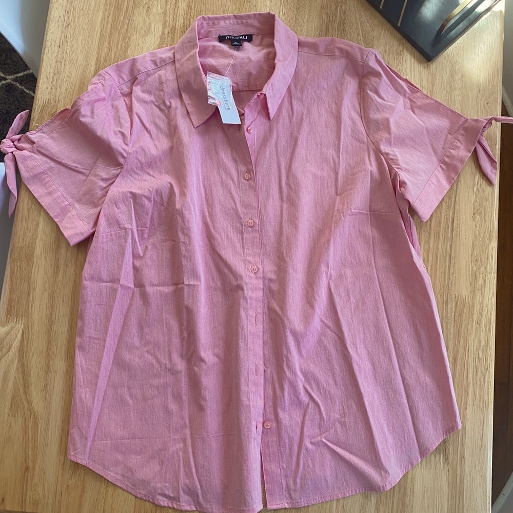 Roz&Ali button up pink blouse from Dress Barn NWT